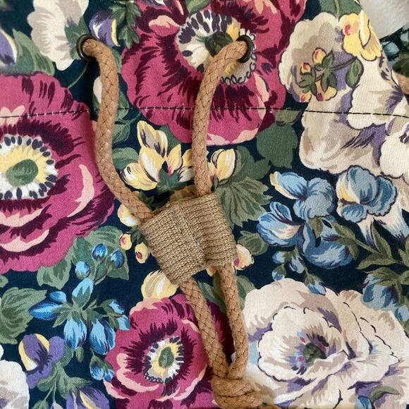 American Style Lacrosse Band Bag - 17" x 20" - Sporty & Functional - Picture 4 of 11